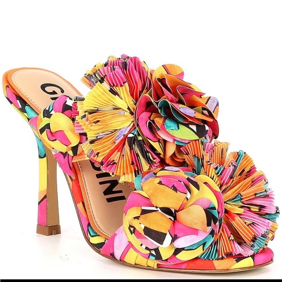 Gianni Bini Shoes - Gianni Bini
Hardaway Floral Print Ruffle Dress Sandals